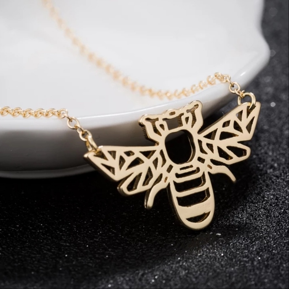 HOST PICK Trendy Origami Bee Necklace Silver - Picture 6 of 8